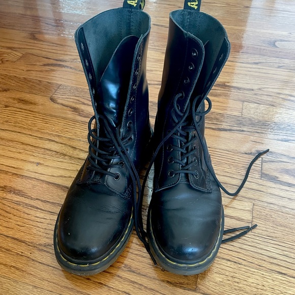 ドクターマーチン11839 プレーントゥ　UK9.5 ドクターマーチン11839 プレーントゥ UK9.5 ドクターマーチン